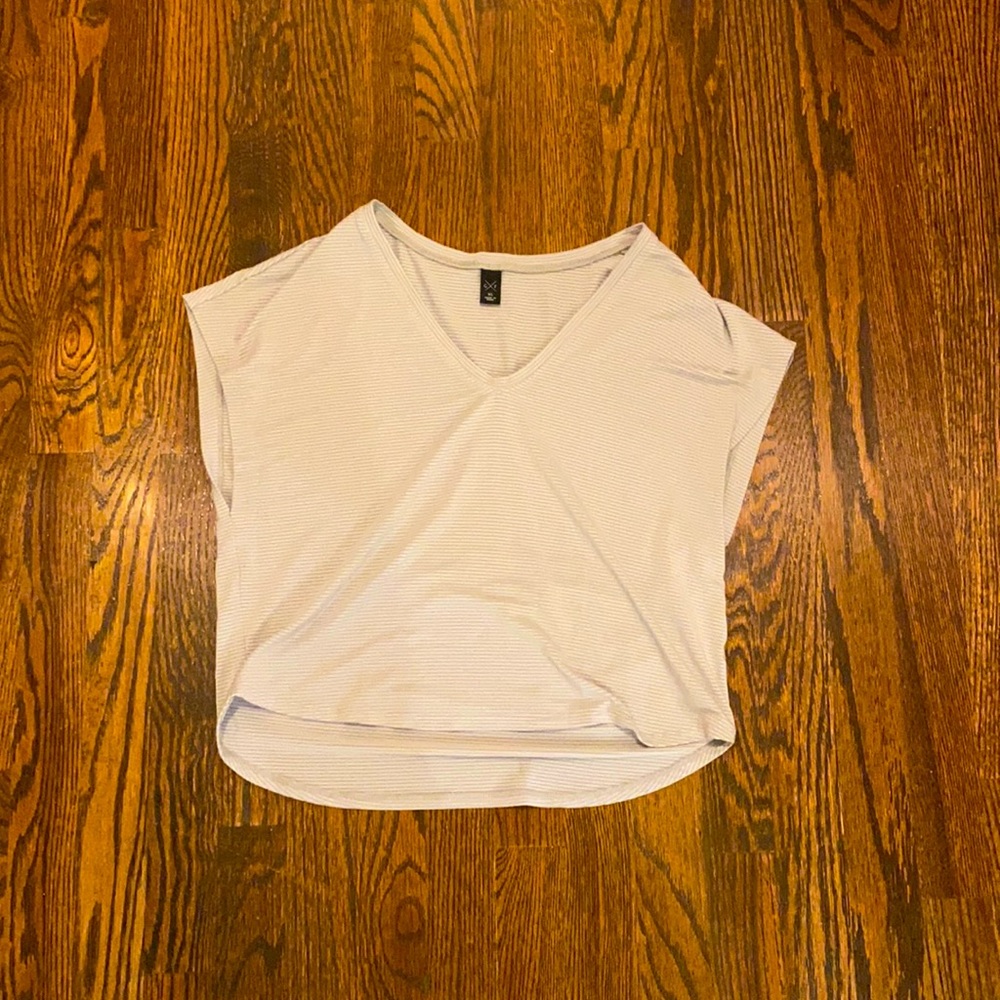 Gentle Fawn grey striped tee